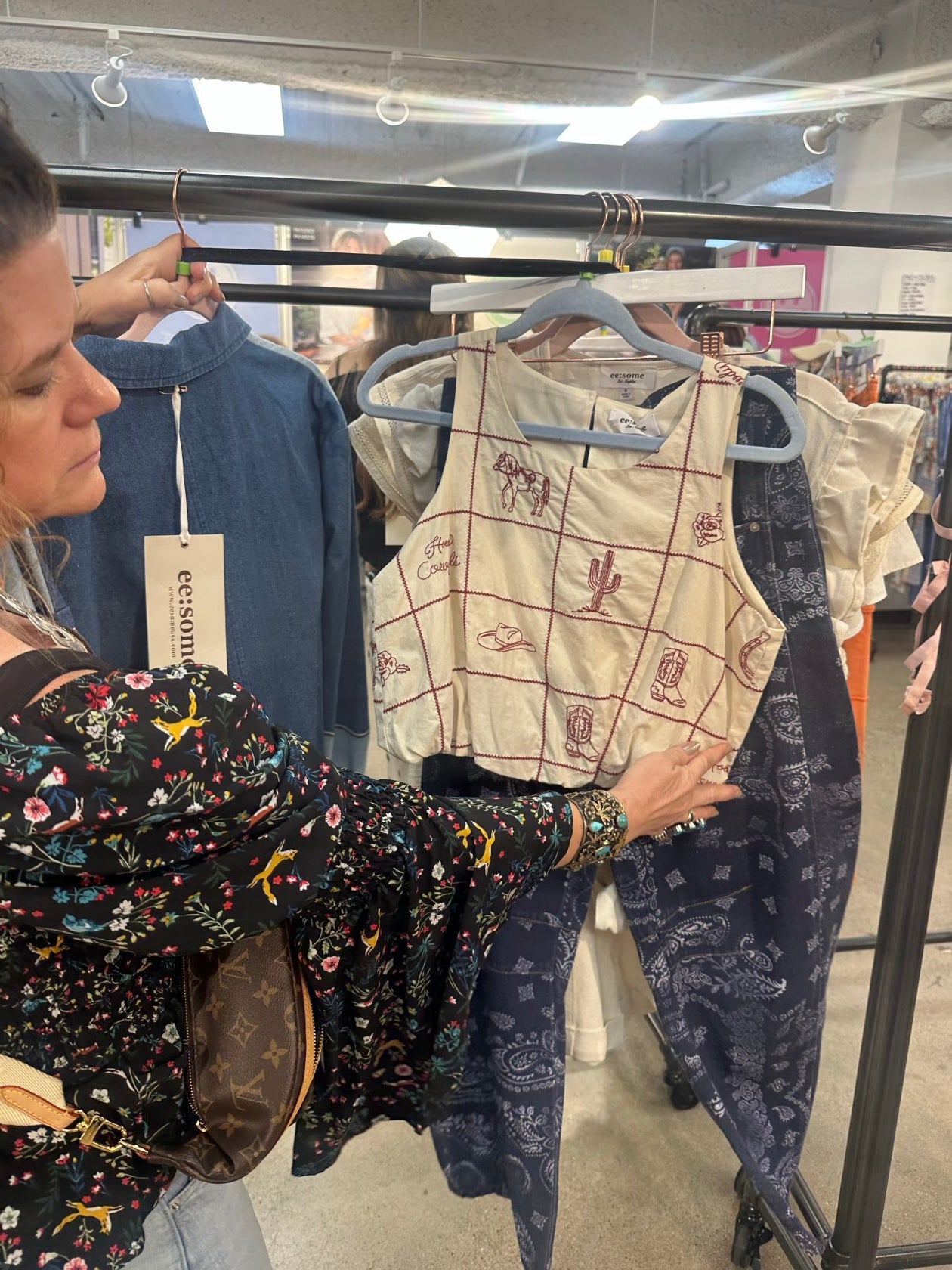 Eesome Women Tops